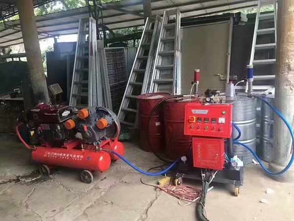 jnjx-lll661u0ct 小型聚氨酯噴涂機(jī)